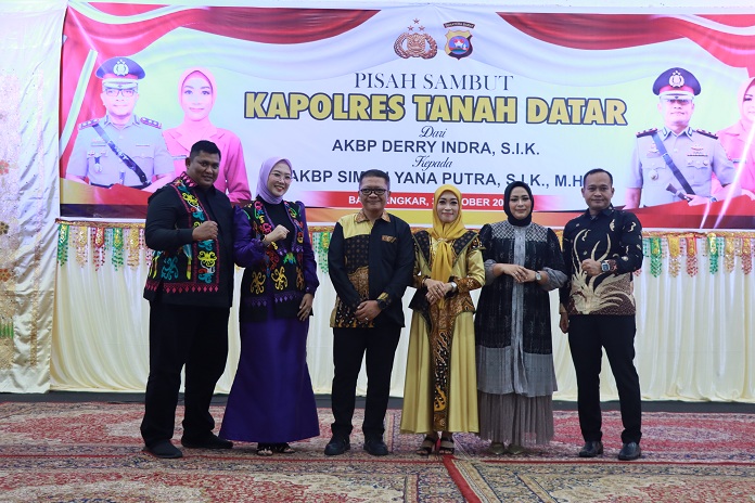 Pergantian Pejabat Kapolres Tanah Datar, Pemda Gelar Acara Pisah Sambut di Gedung Nasional Batusangkar 